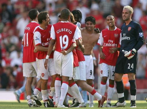 利物浦则以 利物浦则以